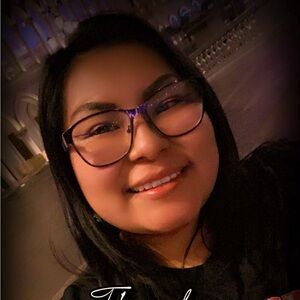 Meet your Posher, leilanie